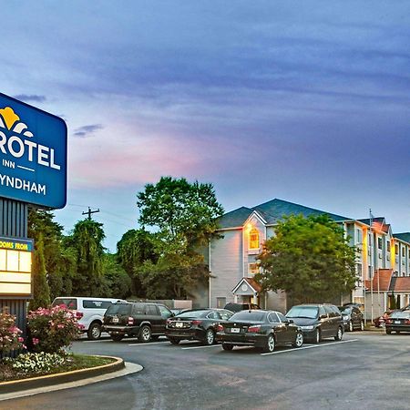 Microtel Inn By Wyndham Atlanta Airport Exterior photo